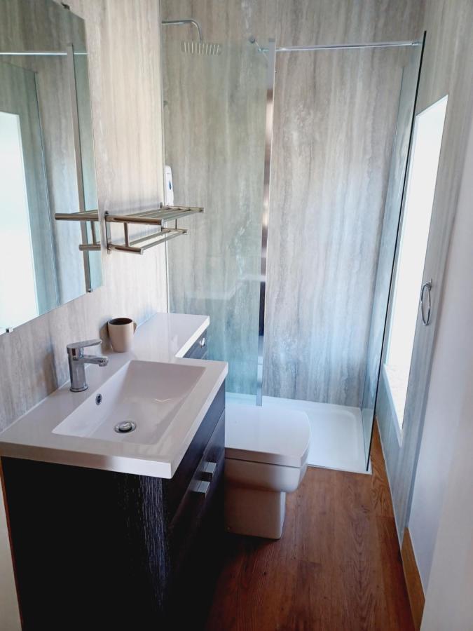 Voyage Hostel - Ensuite Family Rooms With Shared Kitchen Douglas Dış mekan fotoğraf