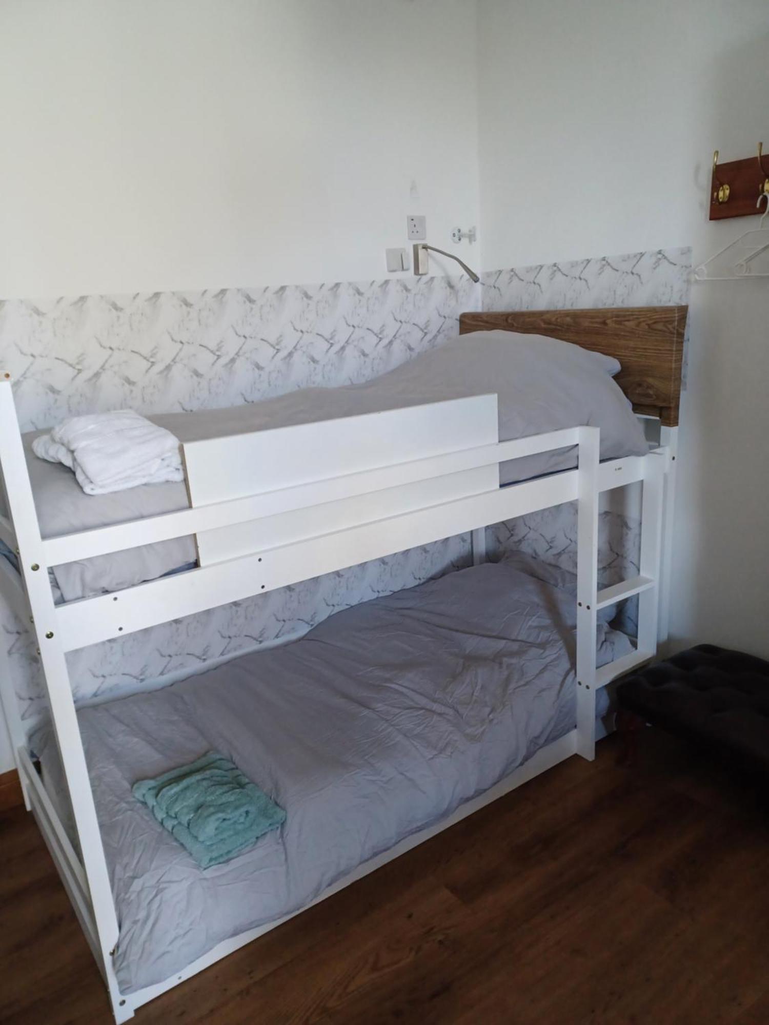 Voyage Hostel - Ensuite Family Rooms With Shared Kitchen Douglas Dış mekan fotoğraf